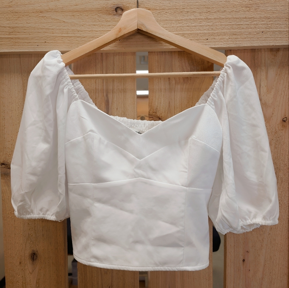 BRAND NEW WITH TAGS Abercrombie & Fitch minimalist aesthetic white blouse